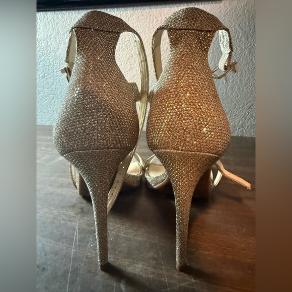 JESSICA SIMPSON JS-RAYLI2 GOLD SPARKLE MESH HEEL SIZE US12 Perfect! - Picture 4 of 8